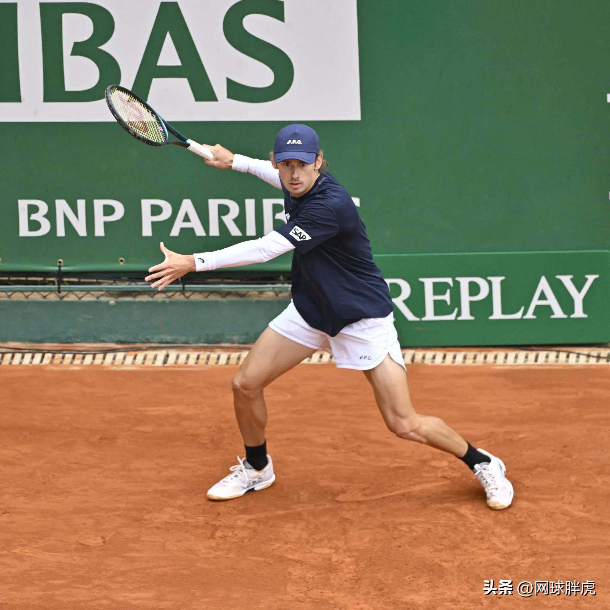 爆冷引发热议！，费德勒在皇家马德里比赛中出色发挥再创辉煌时刻的简单介绍-九游体育下载