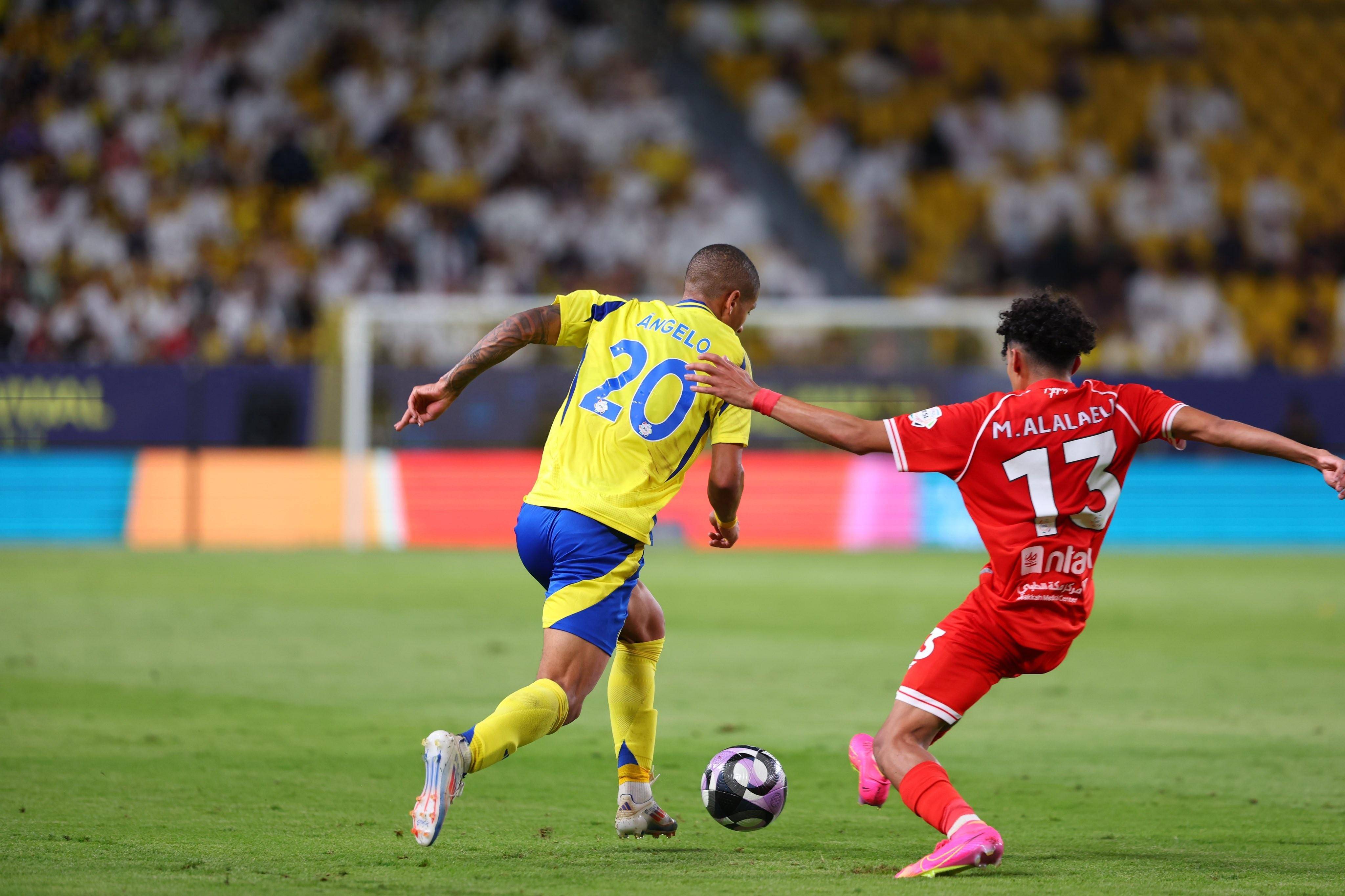 集结日亚冠焦点战；洛杉矶湖人防线松动；压力陡增；身体对抗强度拉满的简单介绍-九游体育官网